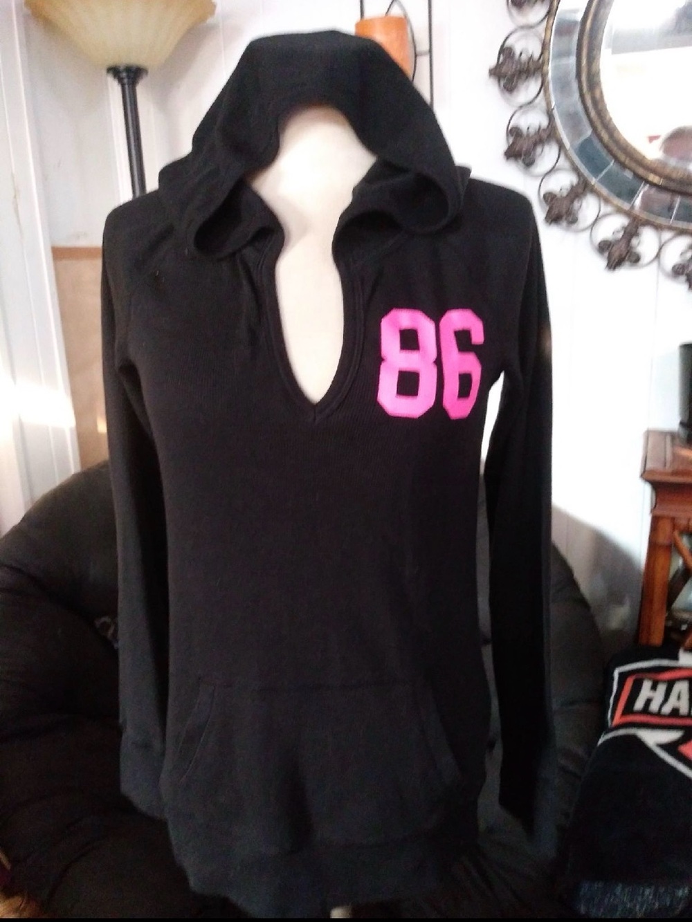 *ISO*ISO Black Hooded Women's Pullover with Pink '86' Detail